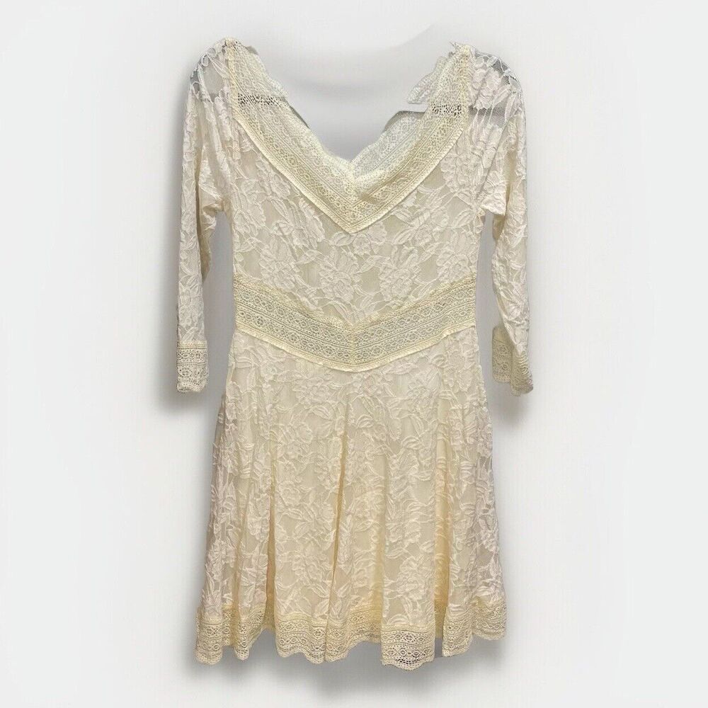 Intimately FREE PEOPLE Women Size Small Tea Drop Long Sleeve Cream Lace Dress